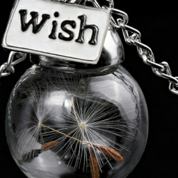 Necklace - Picture 1 of 1